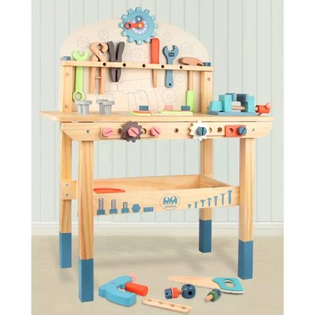 طاولة النجار