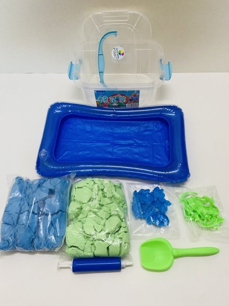 أزرق و أخضر